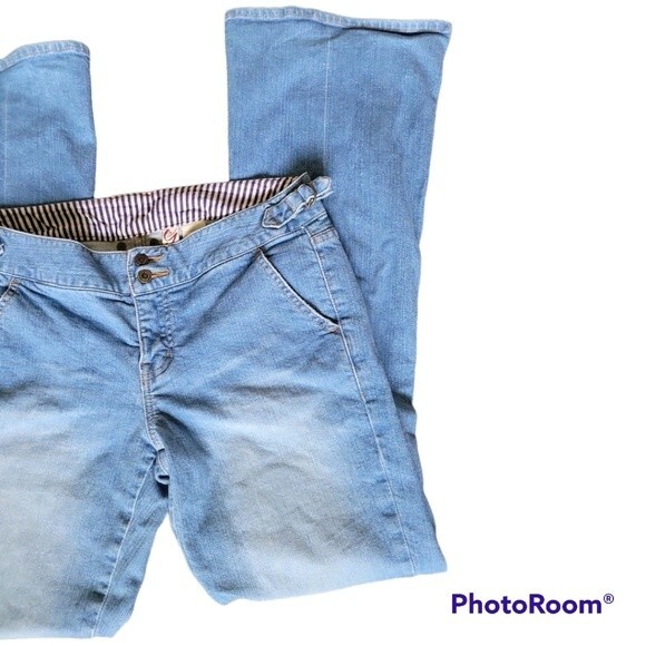 G UNIT Blue Flare Jeans - 9 - Picture 2 of 12